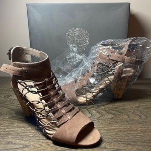 Vince Camuto Evel Sandals